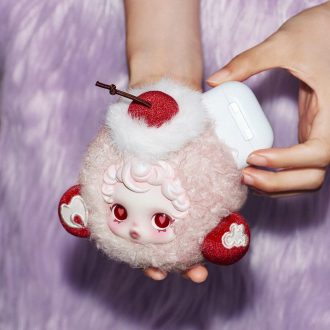 Skullpanda You Found Me oortelefoonhoesje “Moldy Little Cake”